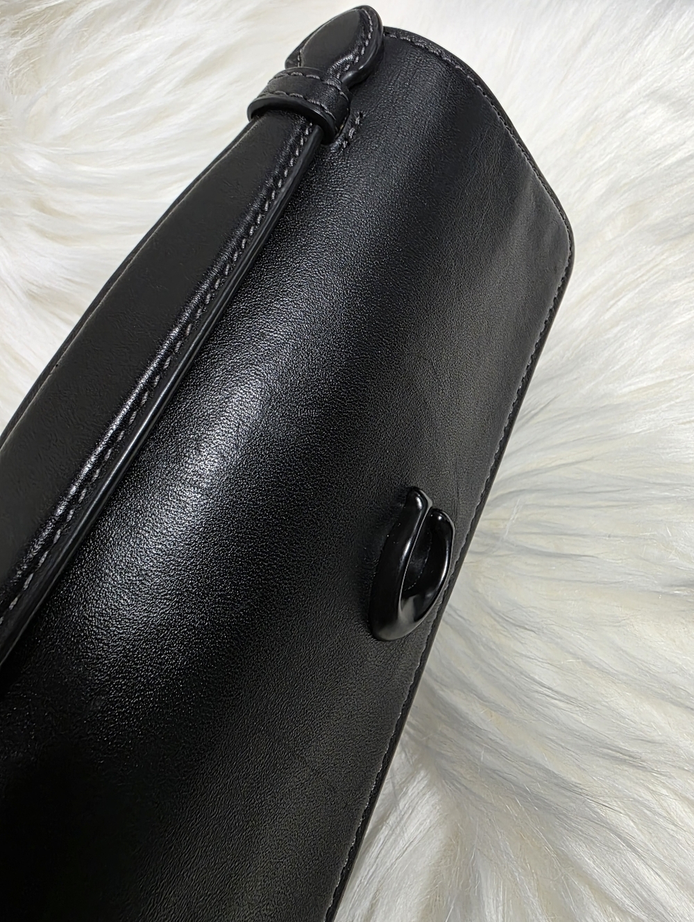 Coach Juno Small Shoulder Bag - Picture 4 of 9